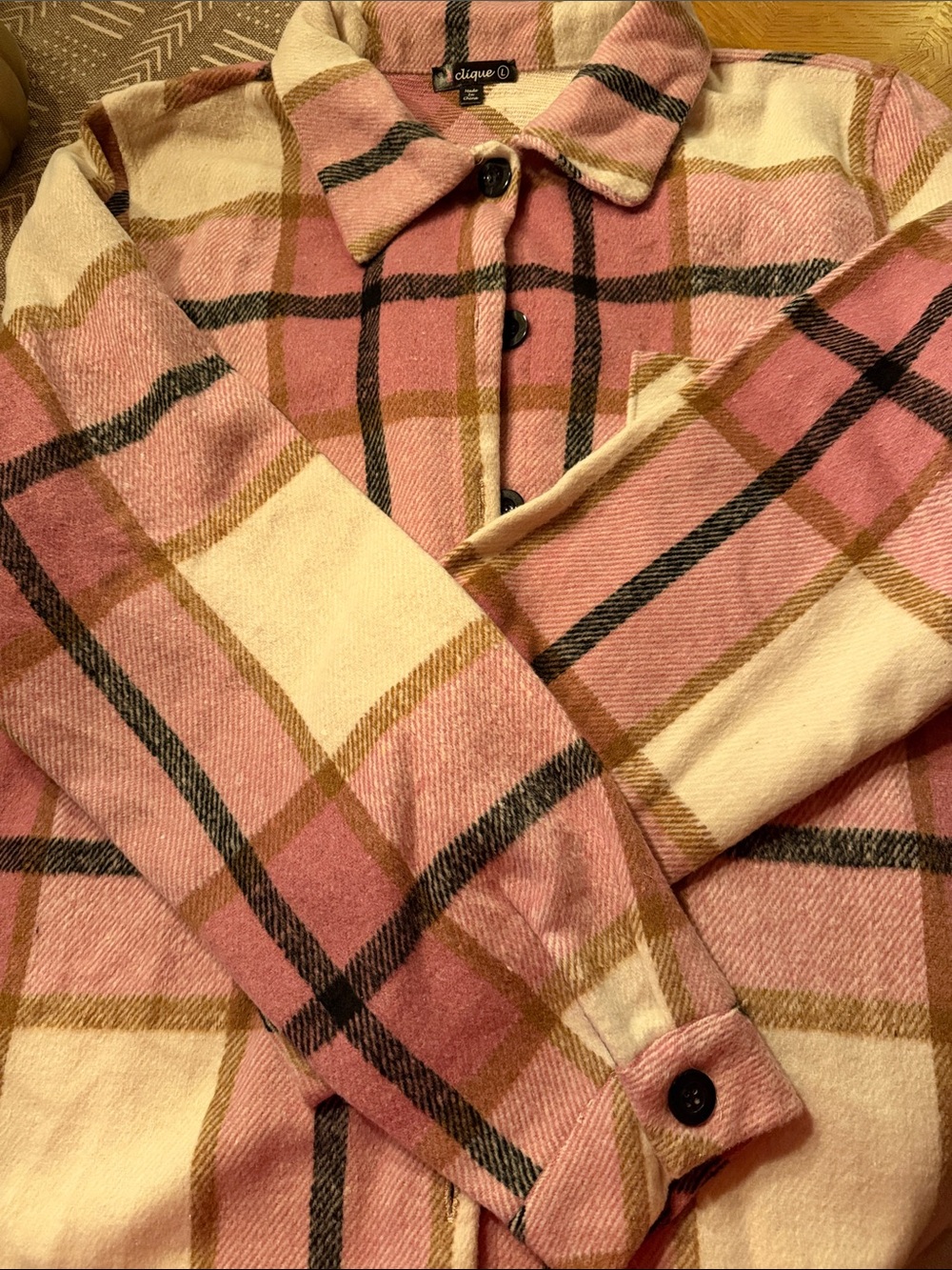 Women’s Pink Plaid Button-Up Shacket